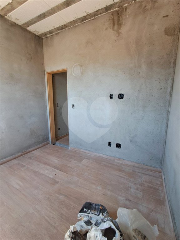 Sobrado à venda com 3 quartos, sendo 1 suíte,  em Vila Laís, São Paulo, SP
