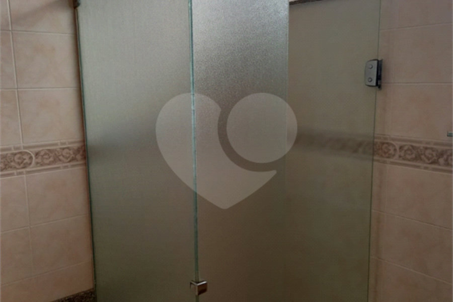 Sobrado à venda com 5 quartos, sendo 2 suítes,  em Tremembé, São Paulo, SP