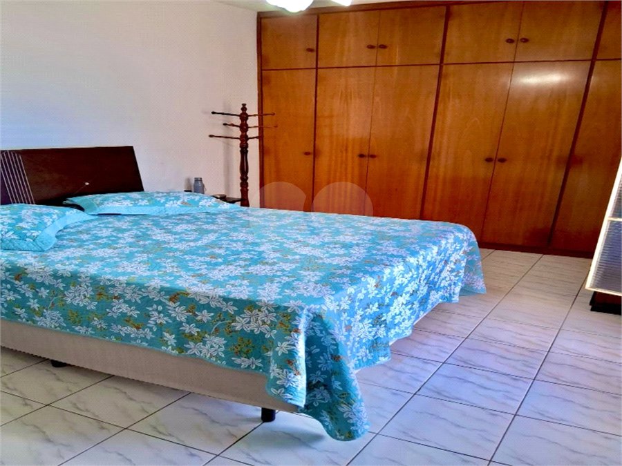 Chácara à venda com 4 quartos, sendo 1 suíte,  em Colinas II, Araçoiaba da Serra, SP