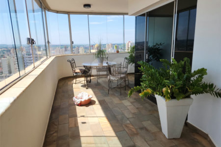 Apartamento à venda ou para alugar com 5 quartos, sendo 2 suítes, no Centro, Araraquara, SP