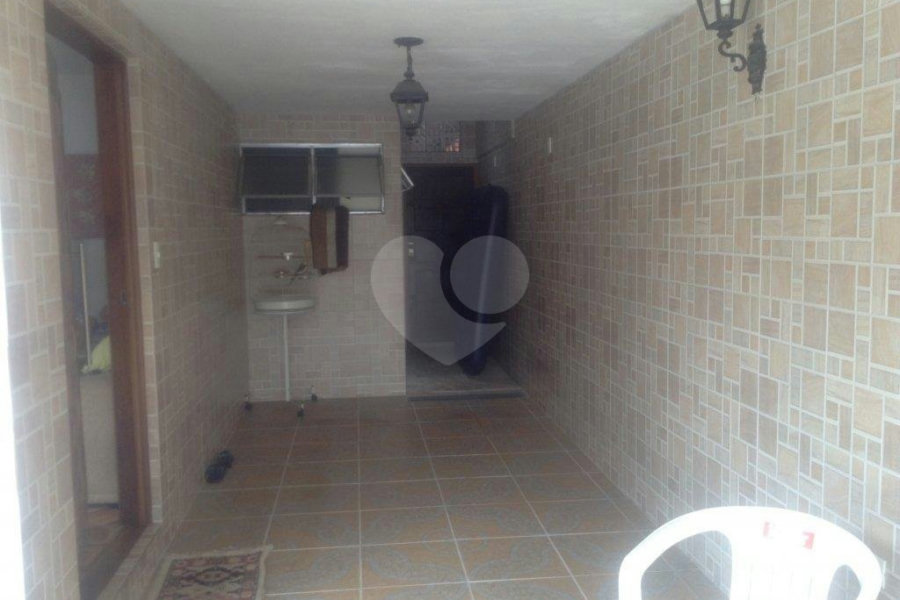 Casa à venda com 3 quartos, sendo 1 suíte, em Vila Romero, São Paulo, SP