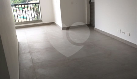Apartamento à venda com 2 suítes em Lapa, São Paulo, SP
