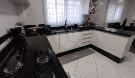 Sobrado à venda com 3 quartos, sendo 1 suíte,  em Vila Ema, São Paulo, SP