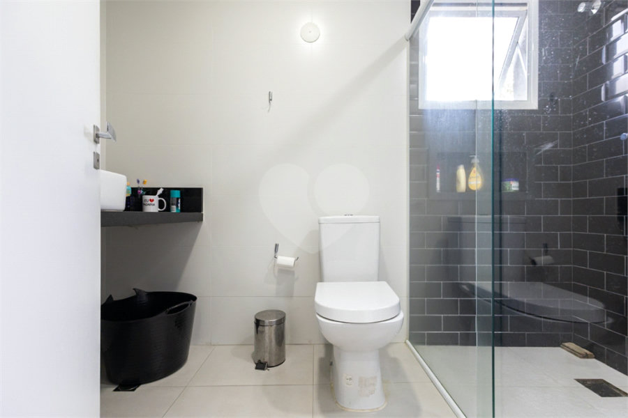 Casa à venda com 4 suítes no condomínio Villa Castanheira, São Paulo - SP