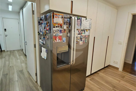 Apartamento à venda com 3 suítes em Indianópolis, São Paulo, SP