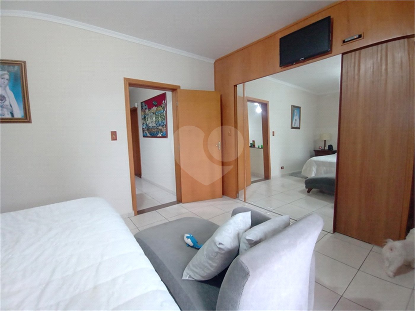 Sobrado à venda com 4 quartos, sendo 1 suíte, em Tremembé, São Paulo, SP