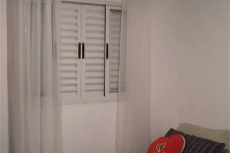 Sobrado à venda com 2 quartos em Jardim Rosemary, Cotia, SP