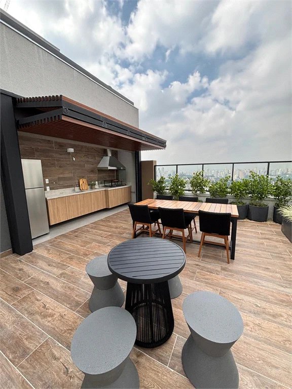 Apartamento à venda ou para alugar com 1 quarto em Pinheiros, São Paulo, SP