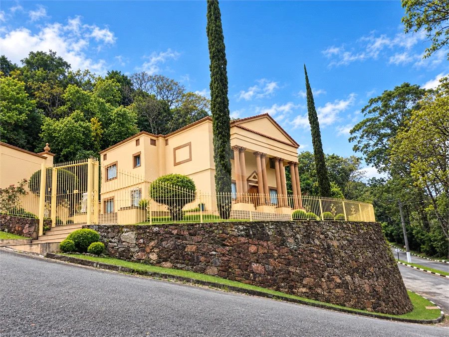 Casa à venda com 4 suítes no condomínio Sausalito, Mairiporã - SP