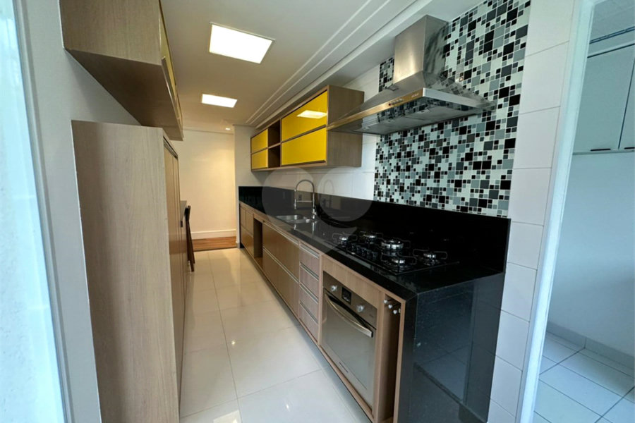 Apartamento à venda com 3 quartos, sendo 1 suíte, em Morumbi, São Paulo, SP