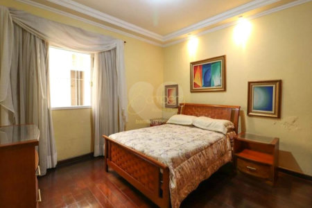 Casa à venda com 4 quartos, sendo 2 suítes, em Jardim Trussardi, São Paulo, SP