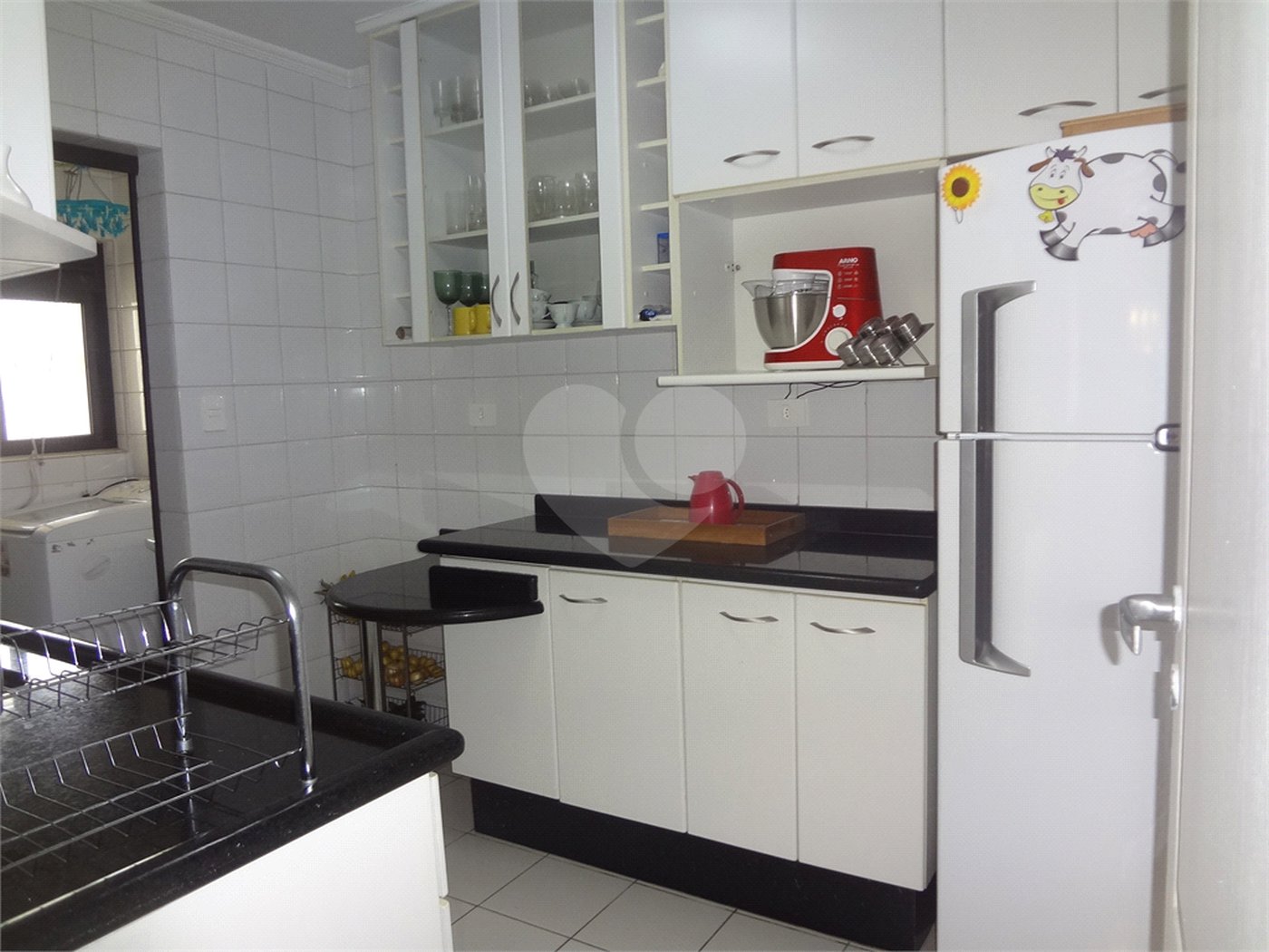 COBERTURA COM PISCINA E CHURRASQUEIRA NA CASA VERDE.