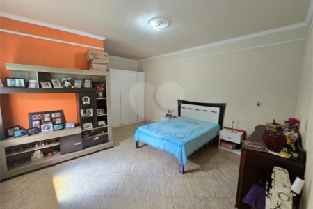 Casa à venda com 5 quartos, sendo 1 suíte,  em Vila Santana, Itapetininga, SP