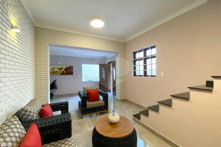 Casa à venda com 3 quartos, sendo 1 suíte, em Santana, São Paulo, SP