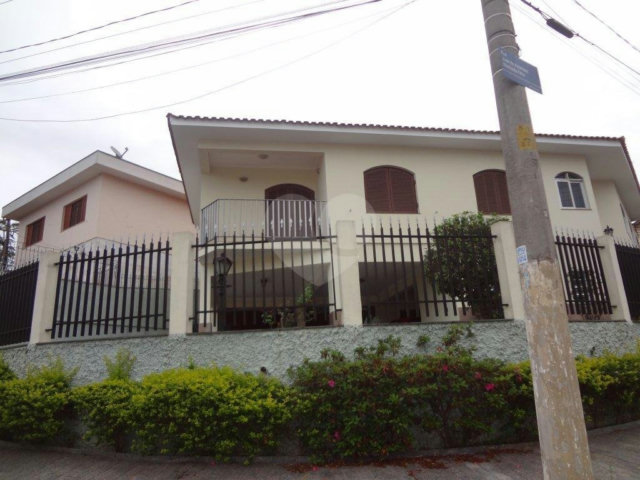Casa à venda com 3 quartos, sendo 1 suíte,  em Tremembé, São Paulo, SP