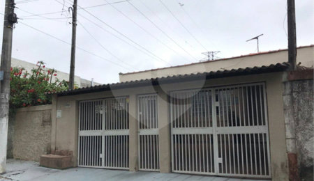 Casa à venda com 2 quartos em Jardim Ivonete, Poá, SP