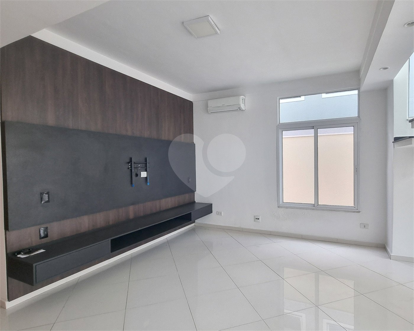 Casa à venda com 4 suítes no condomínio Mont Blanc, Sorocaba - SP