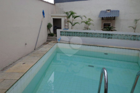 Casa à venda com 4 quartos, sendo 2 suítes,  em Jardim Bonfiglioli, São Paulo, SP