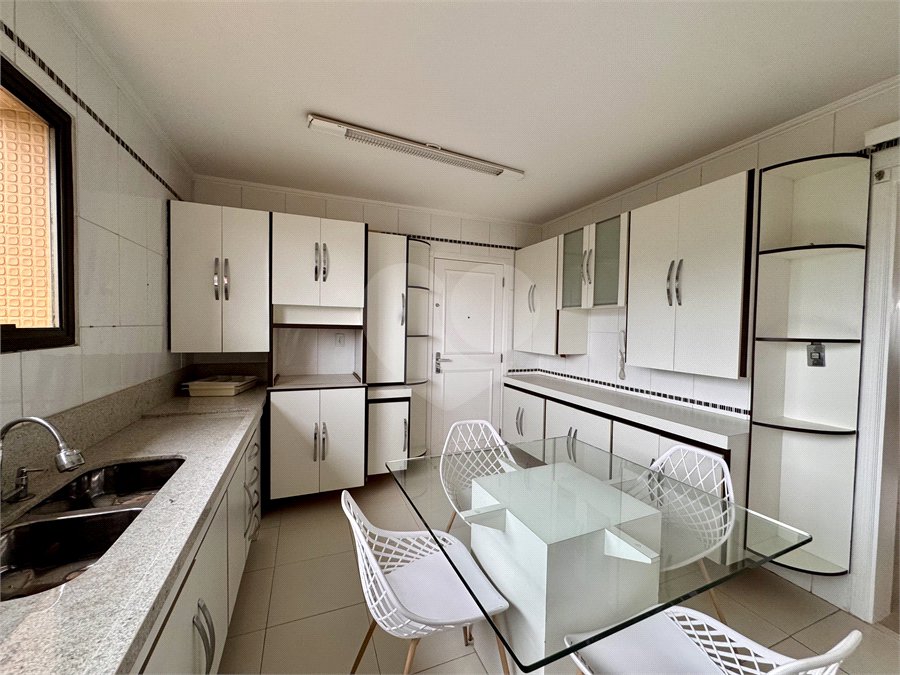 Apartamento à venda com 4 quartos, sendo 1 suíte,  em Horto Florestal, São Paulo, SP
