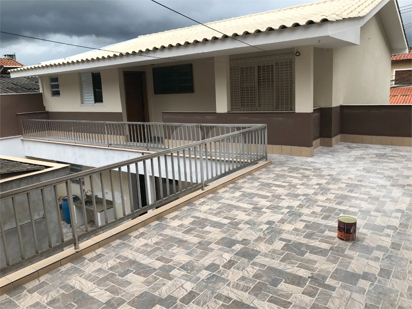 Sobrado à venda com 5 quartos, sendo 1 suíte, em Alto da Boa Vista, São Paulo, SP
