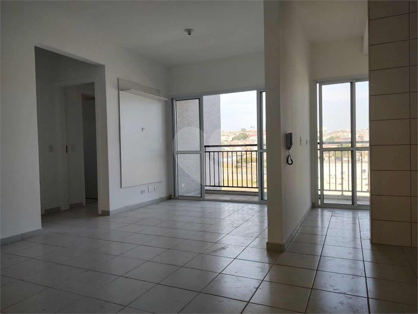 Apartamento para alugar com 2 quartos, sendo 1 suíte,  em Jardim das Palmeiras, Atibaia, SP
