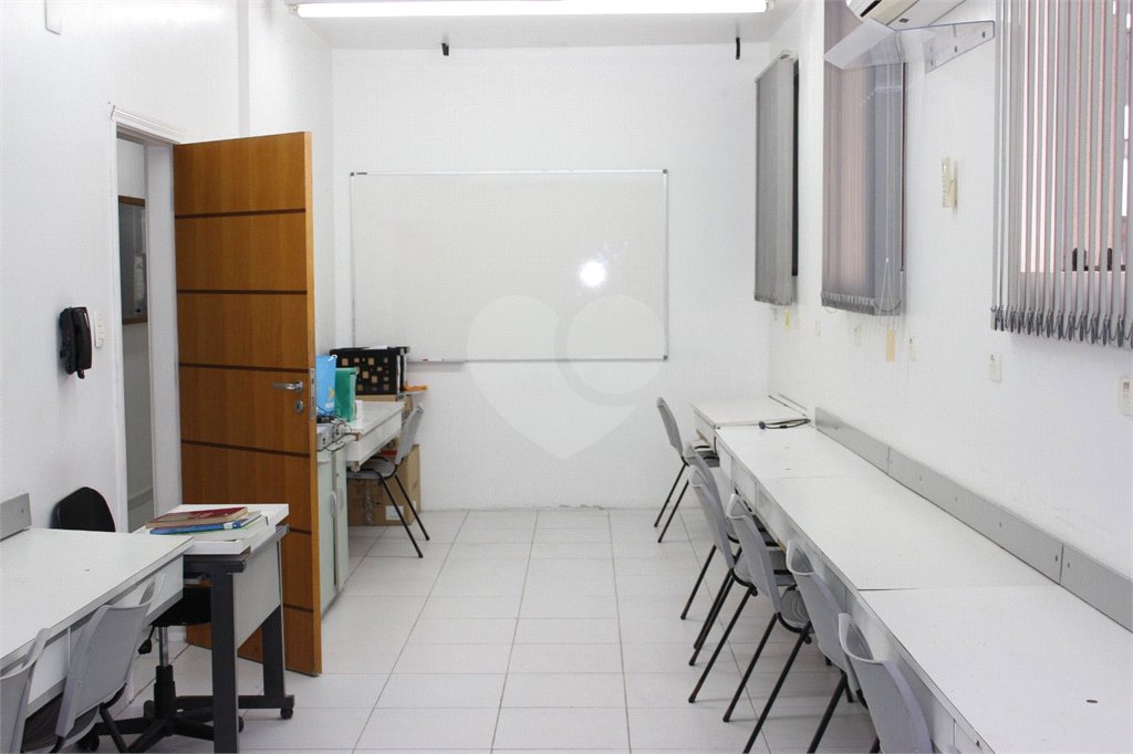 Prédio à venda em Santana, São Paulo, SP