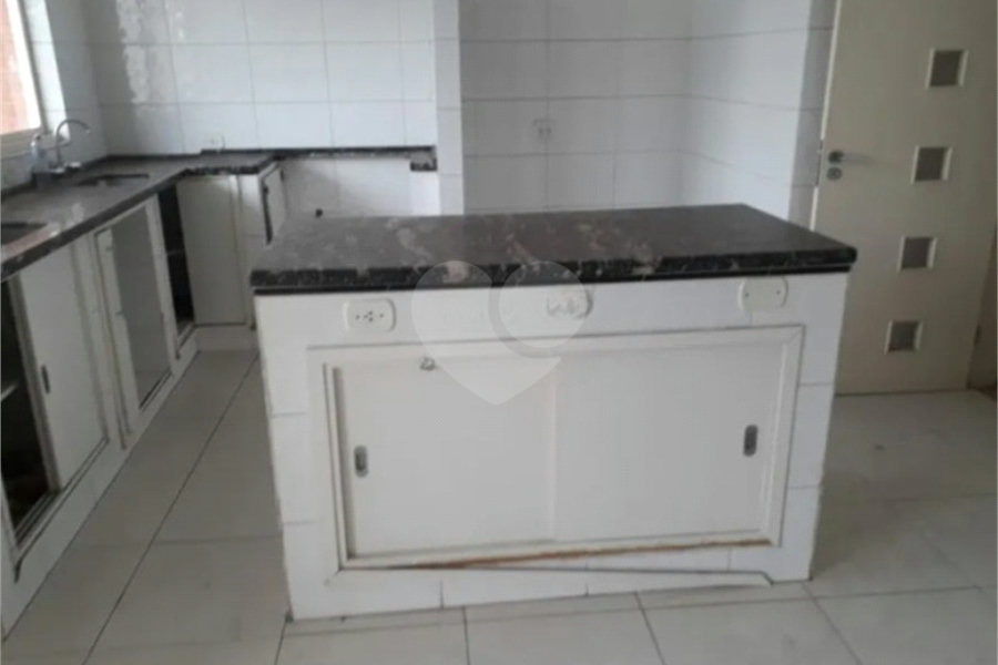 Sobrado à venda com 4 suítes em Santana, São Paulo, SP