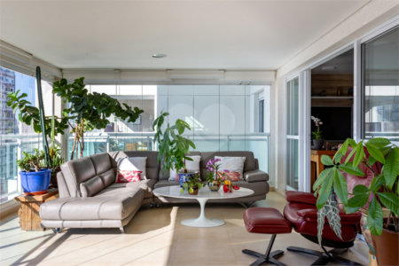 Apartamento à venda com 3 suítes em Vila Mariana, São Paulo, SP