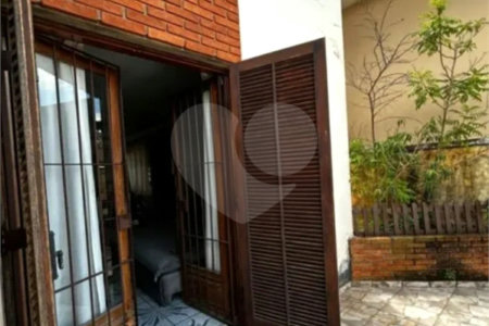 Sobrado à venda com 3 quartos, sendo 1 suíte, em Jardim Ester, São Paulo, SP
