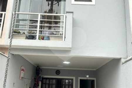 Sobrado à venda com 3 quartos, sendo 1 suíte,  em Vila Marari, São Paulo, SP