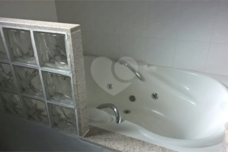Casa à venda com 3 suítes em Jardim Sinki, Franco da Rocha, SP
