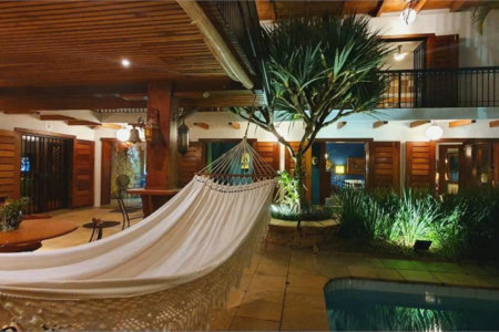 Casa à venda com 5 suítes em Jardim Leonor, São Paulo, SP