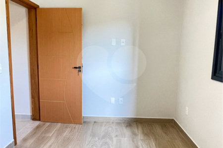 Casa à venda com 3 quartos, sendo 1 suíte, no condomínio Horto Florestal Iii, Sorocaba - SP