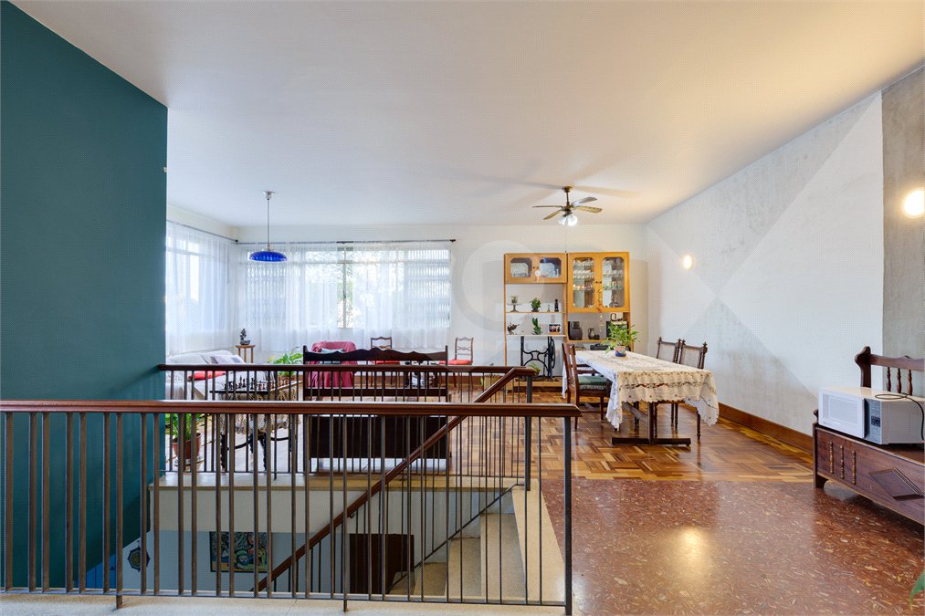 Casa à venda com 5 quartos, sendo 2 suítes, em Alto da Boa Vista, São Paulo, SP
