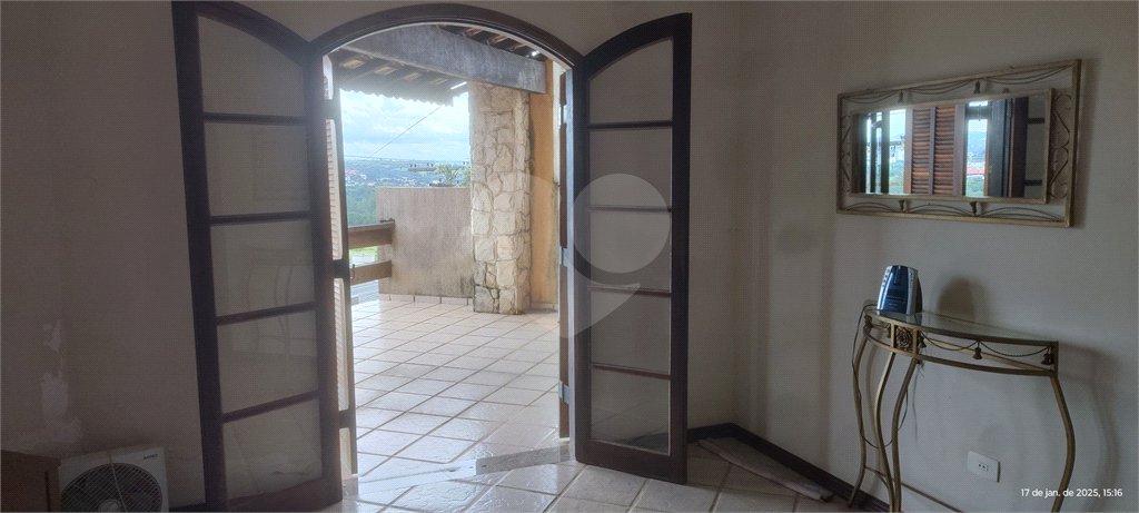 Chácara à venda com 4 quartos, sendo 3 suítes, em Campos de Atibaia, Atibaia, SP