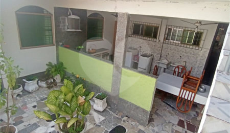 Casa à venda com 2 quartos, sendo 3 suítes,  em Senador Vasconcelos, Rio de Janeiro, RJ