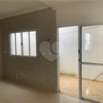 Casa à venda com 2 quartos, sendo 1 suíte, no condomínio Sem Nome, Suzano - SP