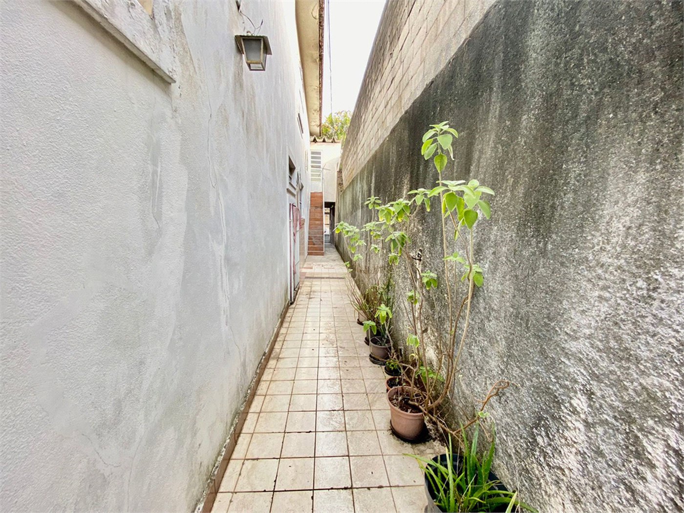 Casa à venda com 6 quartos, sendo 1 suíte, em Vila Mariana, São Paulo, SP