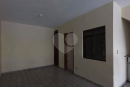 Casa à venda com 3 suítes em Jardim Namba, São Paulo, SP