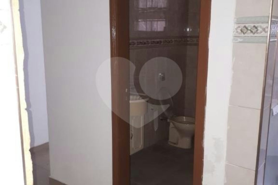 Sobrado à venda com 2 quartos em Tremembé, São Paulo, SP