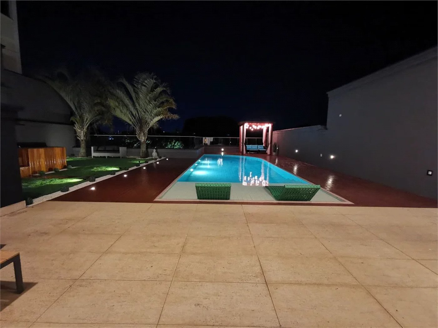 Casa à venda ou para alugar com 4 suítes em Parque dos Príncipes, São Paulo, SP