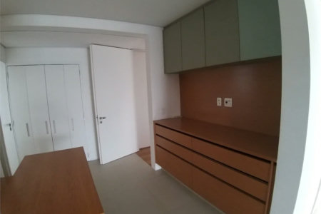 Apartamento à venda ou para alugar com 3 suítes em Pinheiros, São Paulo, SP