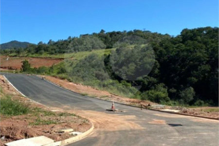 Terreno à venda no condomínio Portal Lamis I, Atibaia - SP