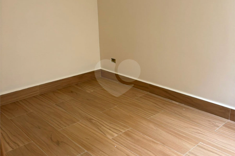 Sobrado à venda com 3 quartos, sendo 1 suíte, em Vila Nova Cachoeirinha, São Paulo, SP