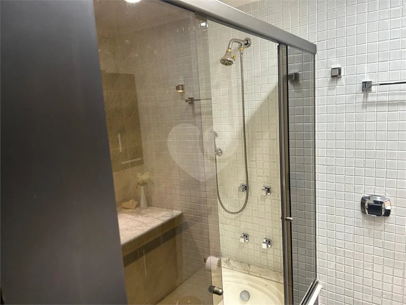 APARTAMENTO 105 M2 PARA PERMUTA EM IMÓVEIS NO ANÁLIA FRANCO 3 DORMITÓRIOS E 2 VAGAS