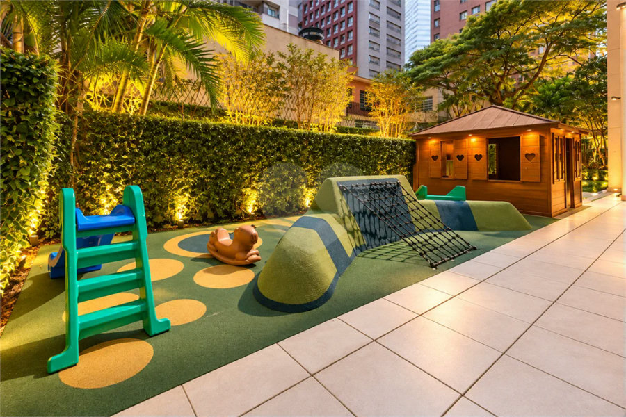 Vila Olímpia - | 128 m² | 3 Suítes | 4 Vagas - Condomínio Clube