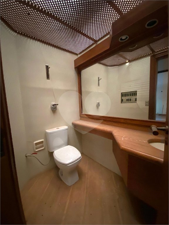 Casa para alugar com 4 quartos, sendo 2 suítes, no Centro, Araraquara, SP
