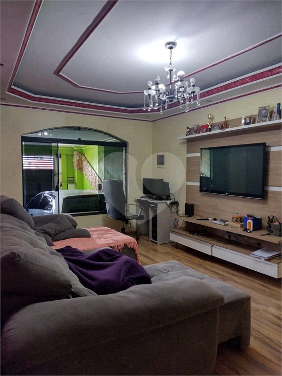 Casa à venda com 3 quartos, sendo 1 suíte,  em Vila Nova Cintra, Mogi das Cruzes, SP