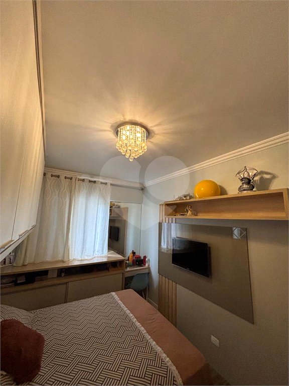 Apartamento à venda com 3 quartos, sendo 1 suíte, em Condomínio Royal Park, São José dos Campos, SP