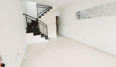 Casa à venda com 2 suítes no condomínio Residencial Vila Rosa, São Paulo - SP